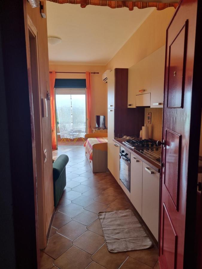 Appartamento Les Roches Noires Giardini-Naxos Exterior foto